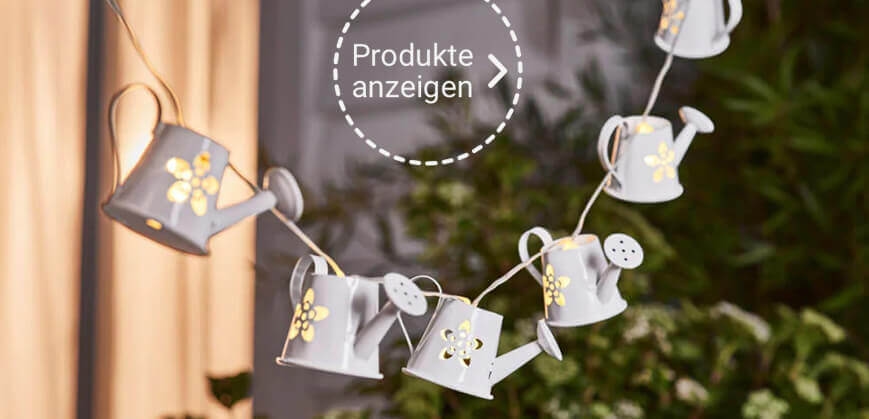 Modernes Badezimmer in Schwarz mit goldenen Highlights