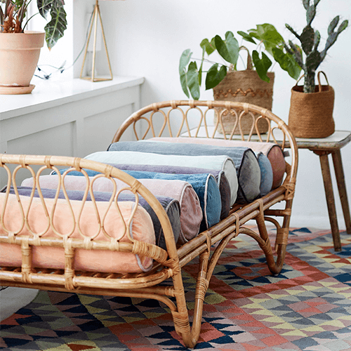 Bank aus Rattan mit Polstern