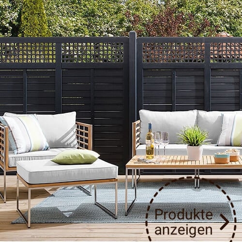 Moderne Loungemöbel aus Holz mit weißer Auflage