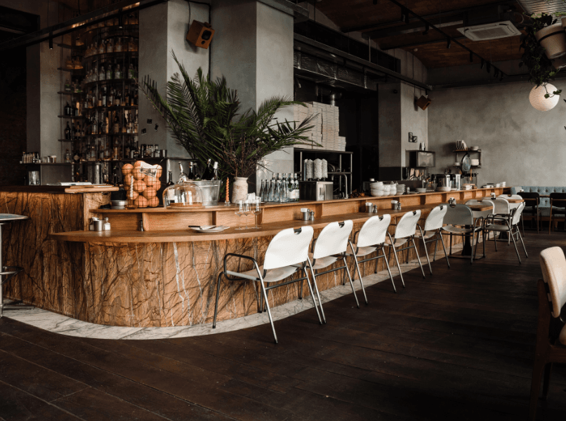 Restaurant günstig einrichten