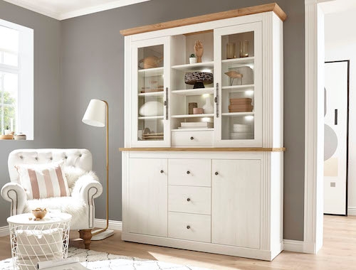 Buffetschrank im Landhausstil